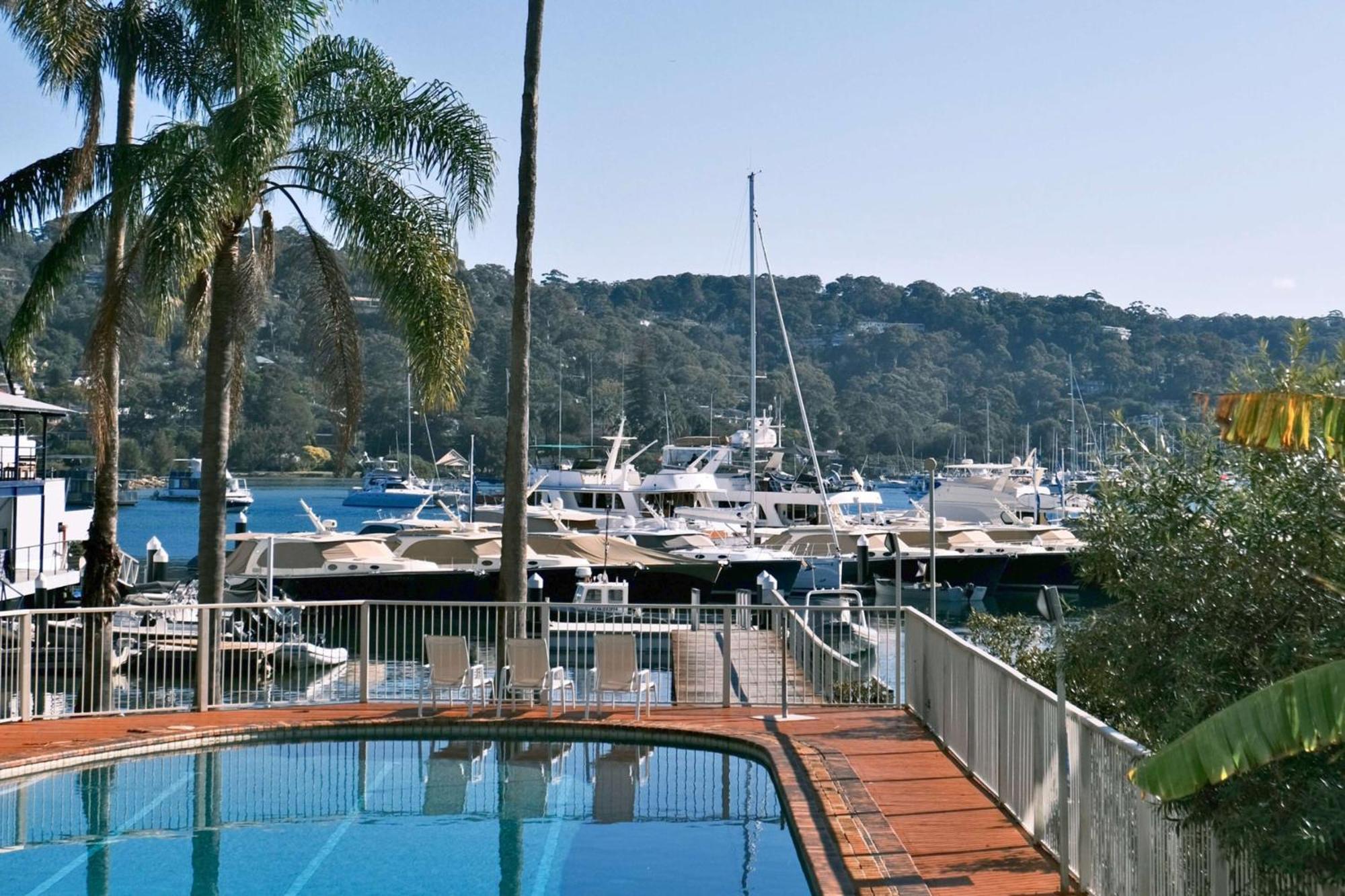 Mirage Hotel Newport Exterior foto