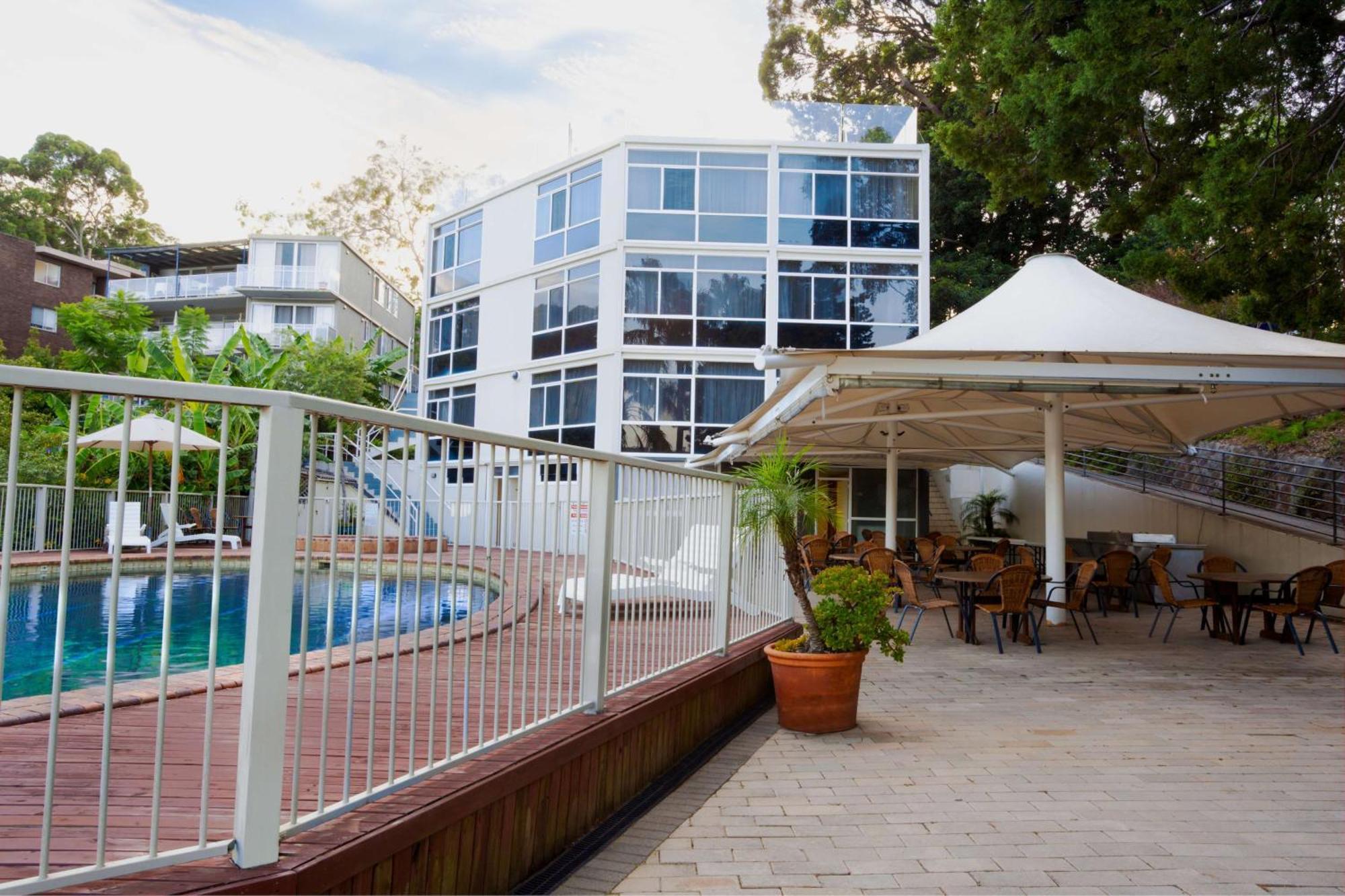 Mirage Hotel Newport Exterior foto